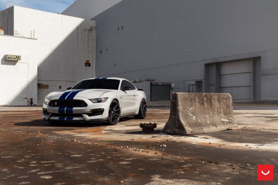  Shelby GT350 on Vossen Wheels (HF-3) 2019 года  (фото 9 из 13)